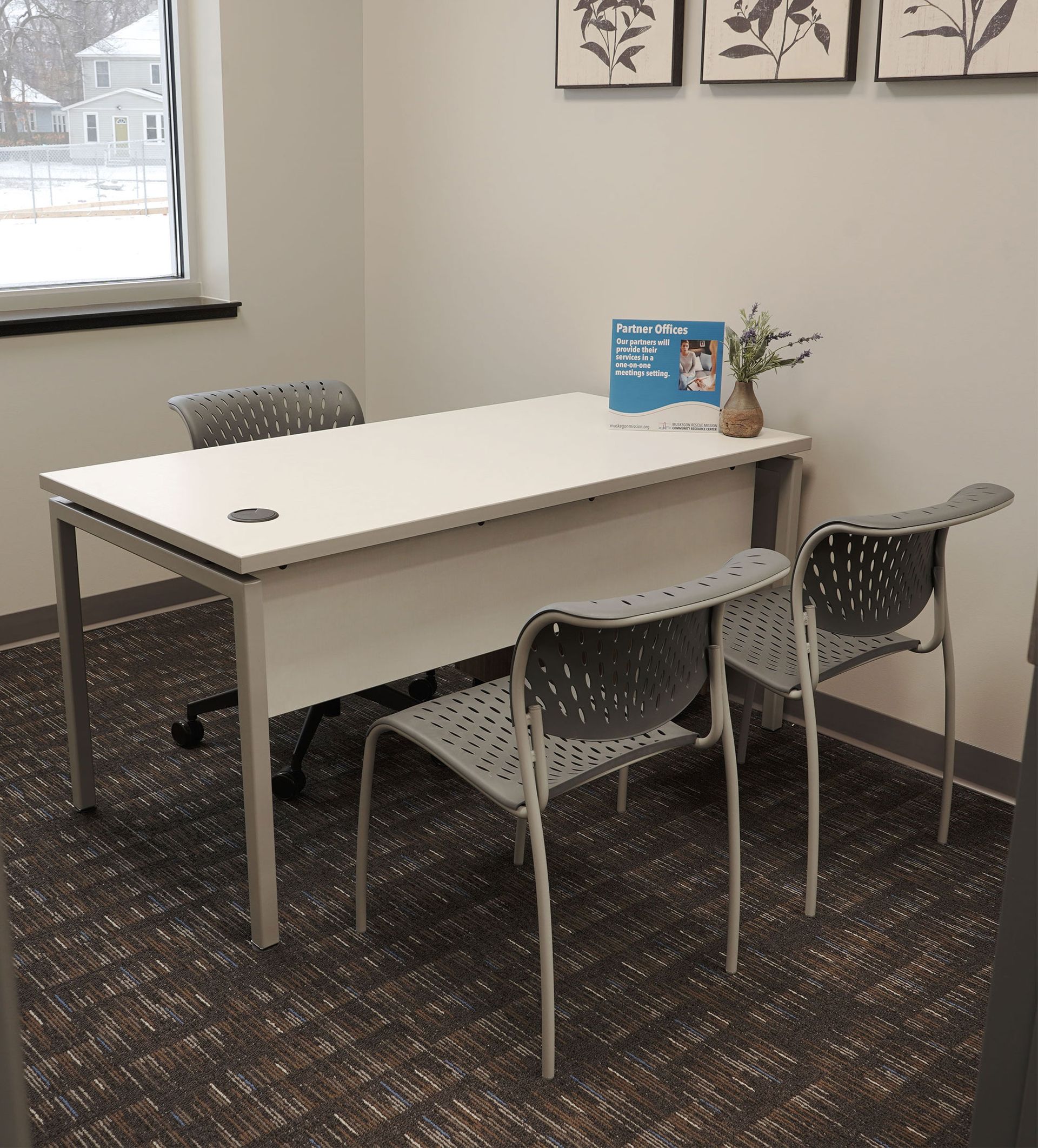 Partner-Office2.jpg